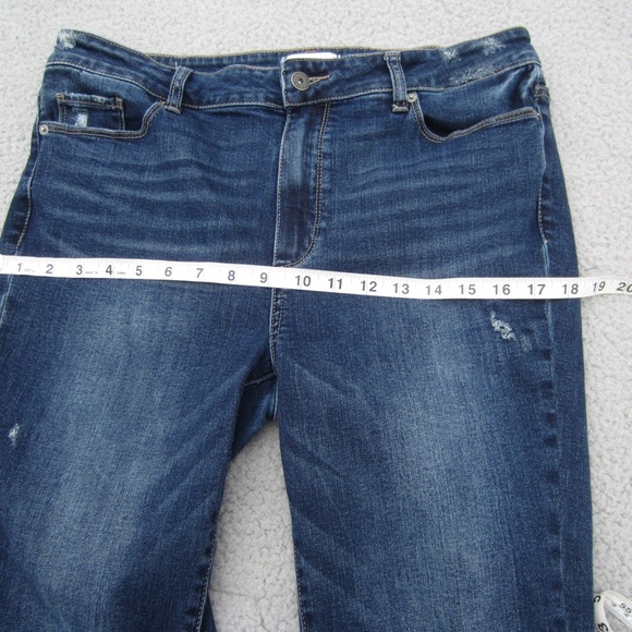 PAIGE Jeans Womens 32 High Rise Lou Lou Flare Twisted Seam Raw HemDistressed Y2K - Picture 8 of 15